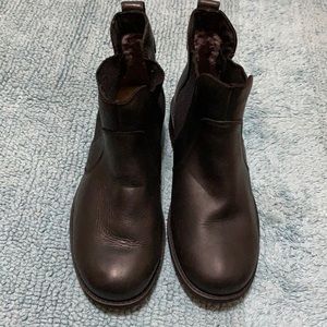 UGG Bonham Chelsea Boots